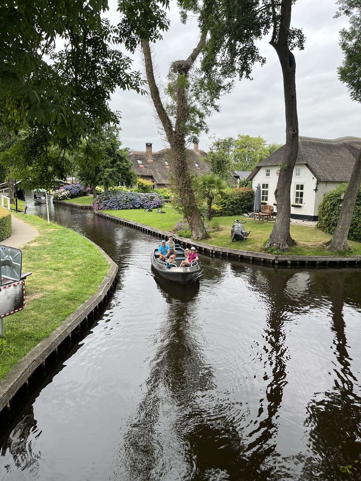Giethoorn — Saturday, July 18, 10:27